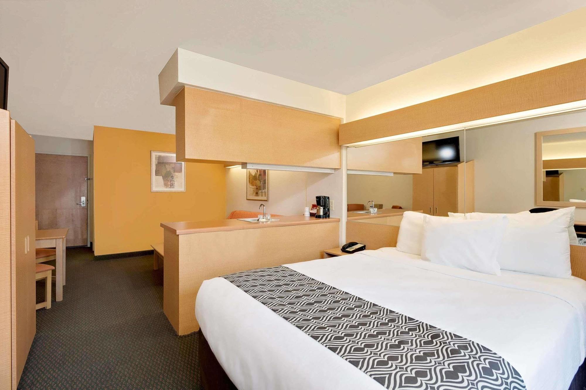 Microtel Inn & Suites By Wyndham Culpeper Dış mekan fotoğraf
